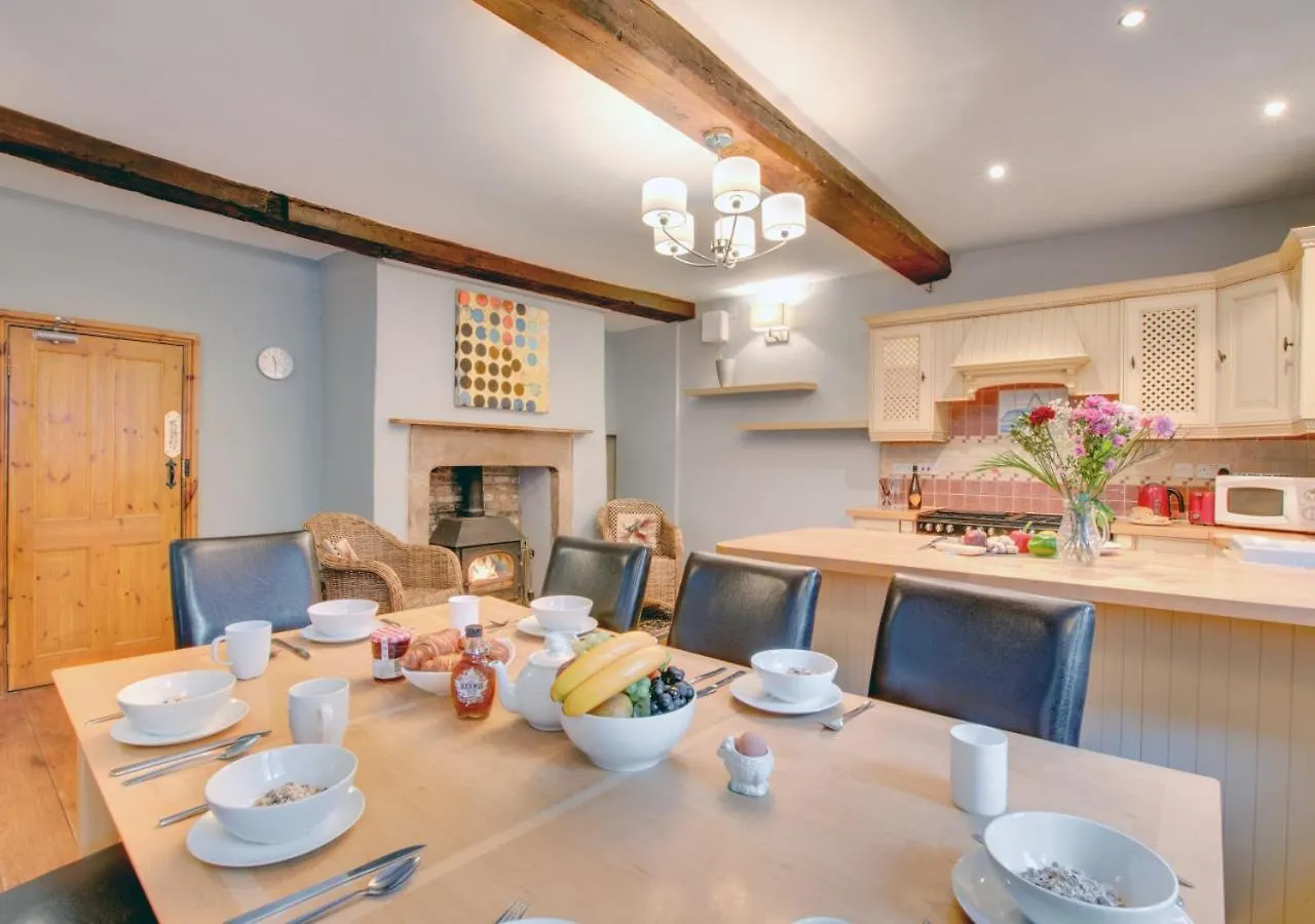 Borough House Villa Whitby Tatil Evi